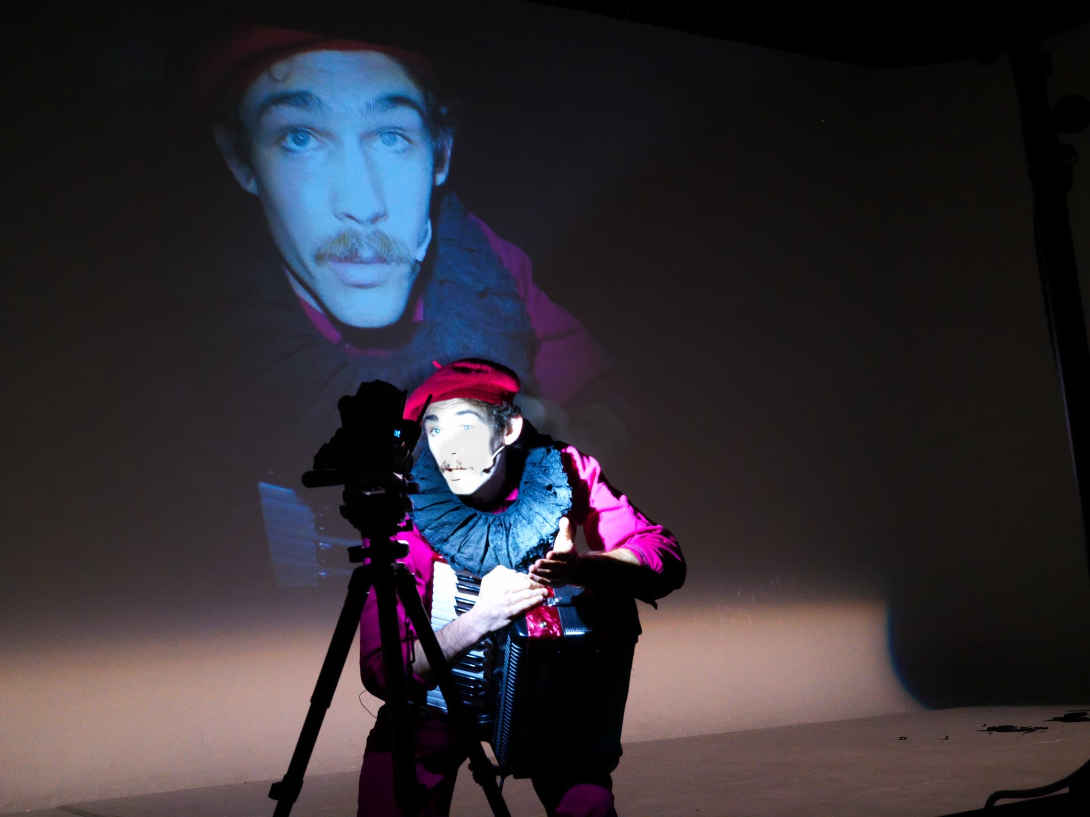 Live performer at Filmshow Volume 1